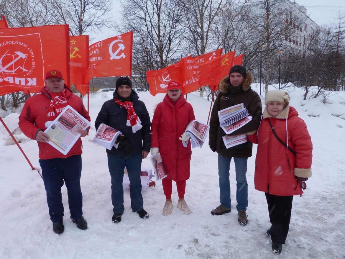 Акция «Красные крылья Победы!»